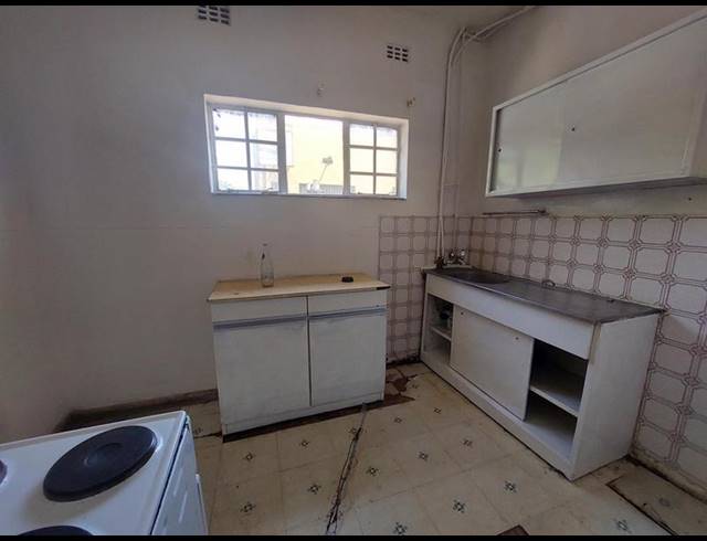 1 BEDROOM APARTMENT FOR SALE IN PRETORIA WEST